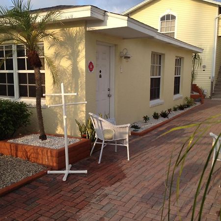 Sand Glo Villas Indian Rocks Beach Esterno foto